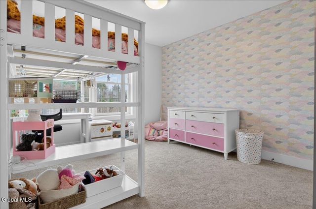 10 Quail Run, Voorheesville, NY 12186