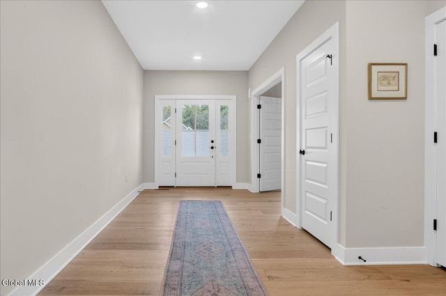 10 Quail Run, Voorheesville, NY 12186