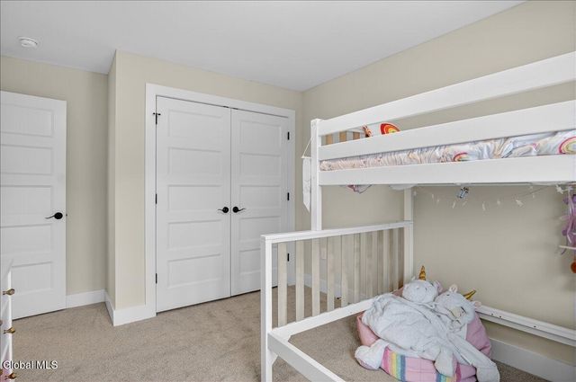 10 Quail Run, Voorheesville, NY 12186