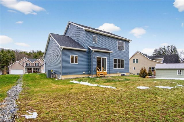 10 Quail Run, Voorheesville, NY 12186