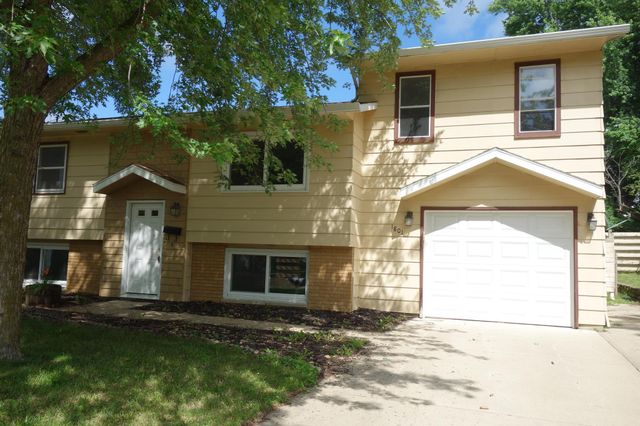 1801 Linn Drive, Owatonna, MN 55060