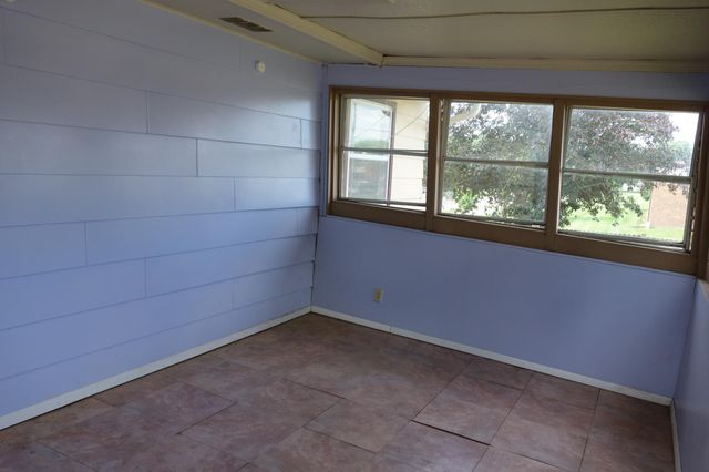 1801 Linn Drive, Owatonna, MN 55060