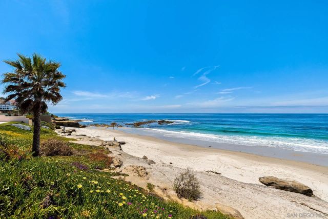 8561 Villa La Jolla Dr K, La Jolla, CA 92037