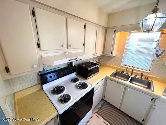 350 Fillmore Avenue F16, Cape Canaveral, FL 32920