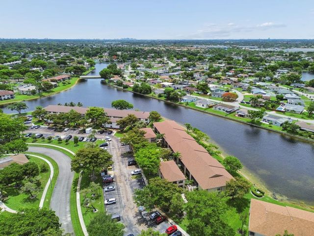 9740 W Mcnab Road 111, Tamarac, FL 33321