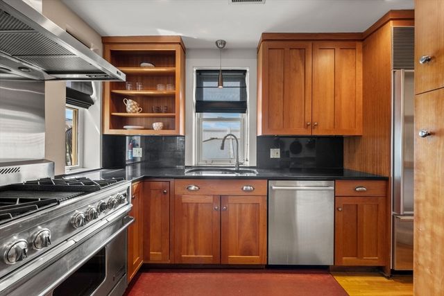 57 E Concord St 9, Boston, MA 02118