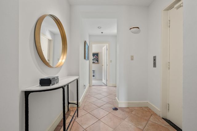 57 E Concord St 9, Boston, MA 02118