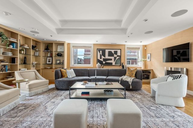 57 E Concord St 9, Boston, MA 02118