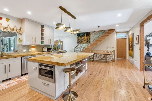 4966 W OLD OAK LN, Highland, UT 84003