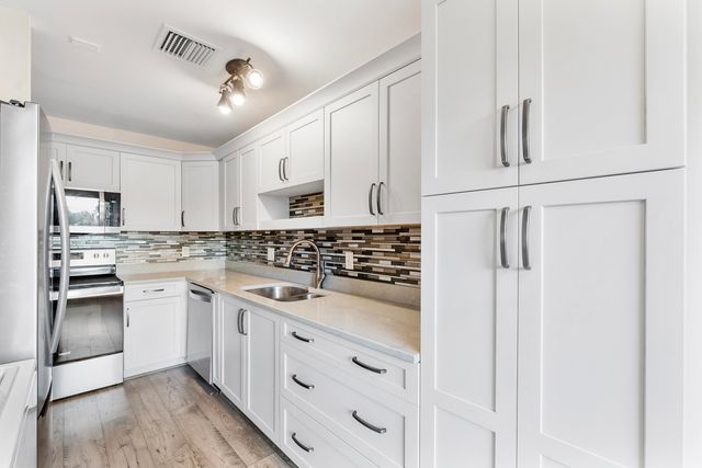 1160 Mahogany Way 103, Delray Beach, FL 33445