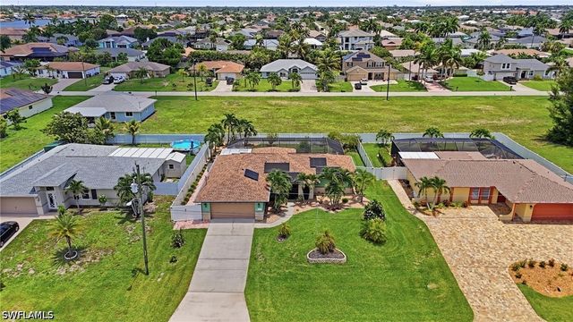 4425 SW 14th PL, Cape Coral, FL 33914