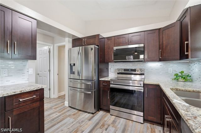 4425 SW 14th PL, Cape Coral, FL 33914