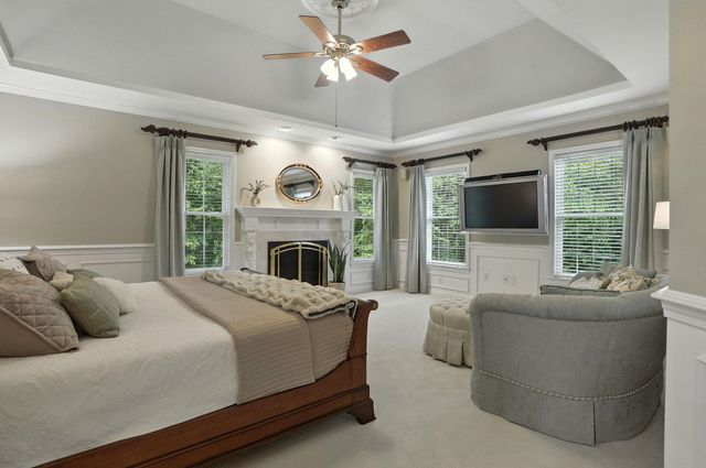 4 Brushwood Drive, Atkinson, NH 03811