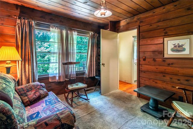 3004 Kanuga Road, Hendersonville, NC 28739