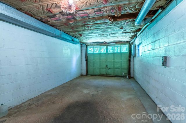 3004 Kanuga Road, Hendersonville, NC 28739