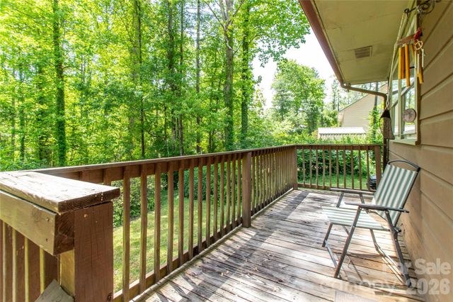 3004 Kanuga Road, Hendersonville, NC 28739
