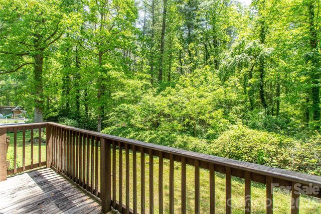 3004 Kanuga Road, Hendersonville, NC 28739