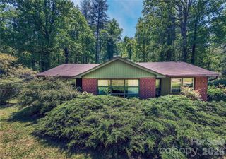 3004 Kanuga Road, Hendersonville, NC 28739