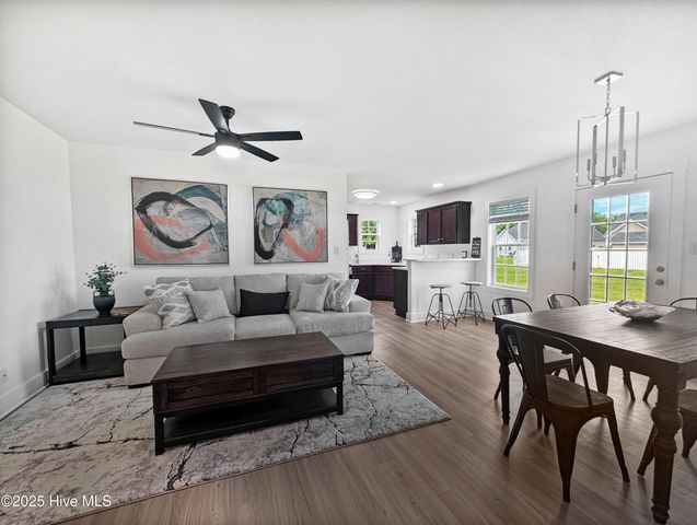 528 Millbrooke Circle, Elizabeth City, NC 27909
