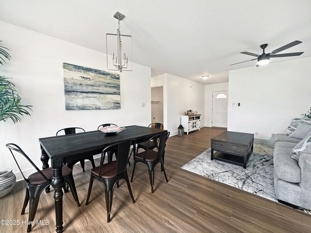 528 Millbrooke Circle, Elizabeth City, NC 27909