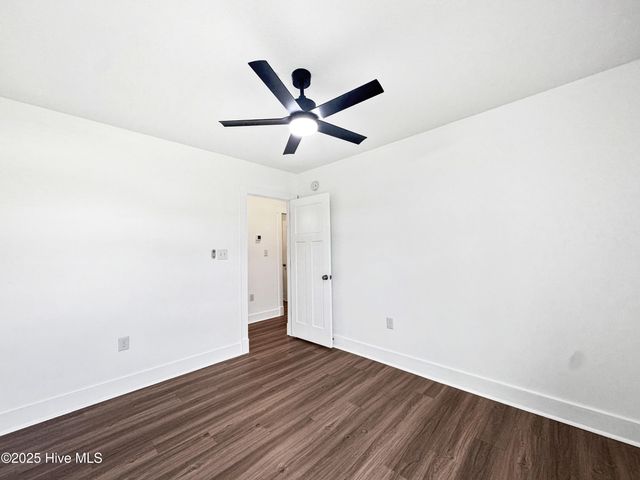 528 Millbrooke Circle, Elizabeth City, NC 27909