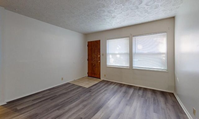 2102-2104 Avalon Place, Columbus, OH 43219