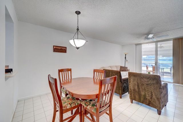 7620 NW 18th Street 102, Margate, FL 33063