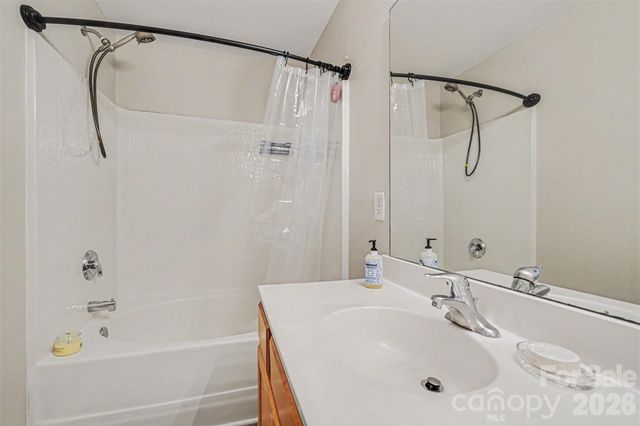 5504 Waverly Lynn Lane, Charlotte, NC 28269