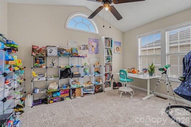 5504 Waverly Lynn Lane, Charlotte, NC 28269