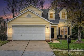 5504 Waverly Lynn Lane, Charlotte, NC 28269