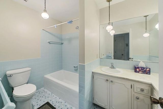 1329 Kassan Drive, South Saint Paul, MN 55075
