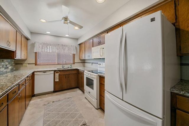 1329 Kassan Drive, South Saint Paul, MN 55075
