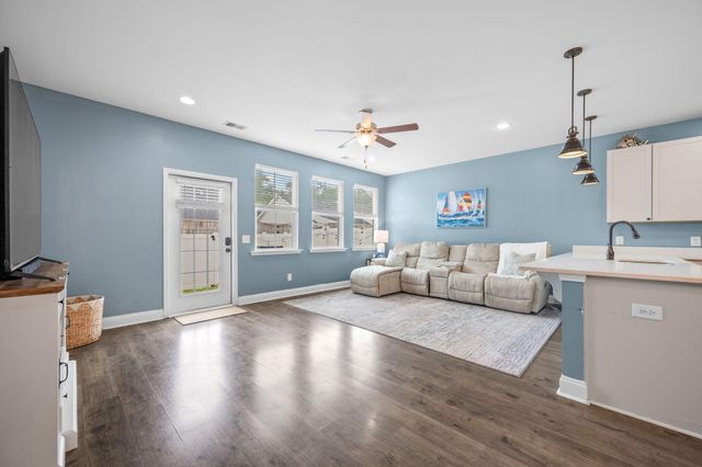 7857 Montview Road, North Charleston, SC 29418