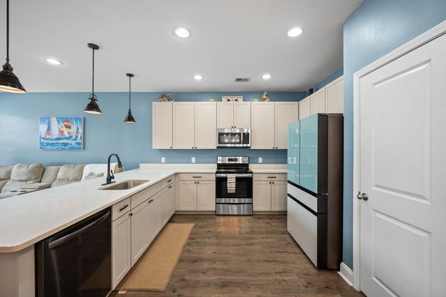 7857 Montview Road, North Charleston, SC 29418