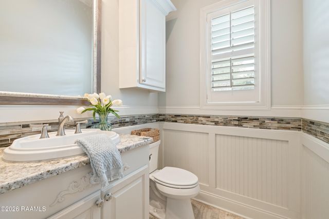 110 Fernridge Drive, Lafayette, LA 70508