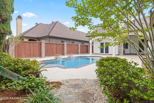 110 Fernridge Drive, Lafayette, LA 70508