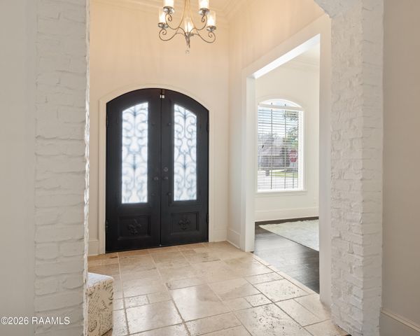 110 Fernridge Drive, Lafayette, LA 70508