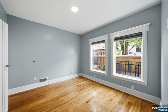 245 Jewett Avenue, Jersey City, NJ 07304