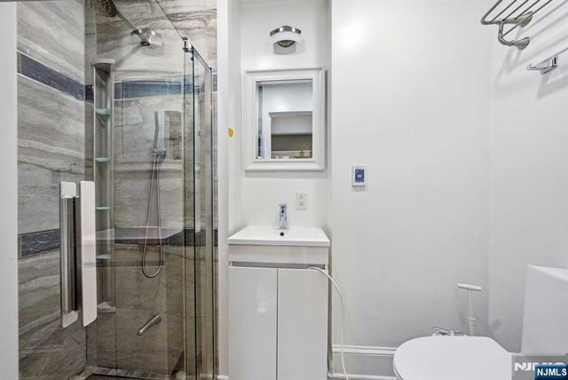 245 Jewett Avenue, Jersey City, NJ 07304