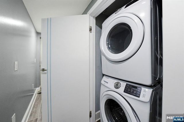 245 Jewett Avenue, Jersey City, NJ 07304