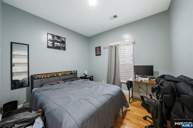 245 Jewett Avenue, Jersey City, NJ 07304