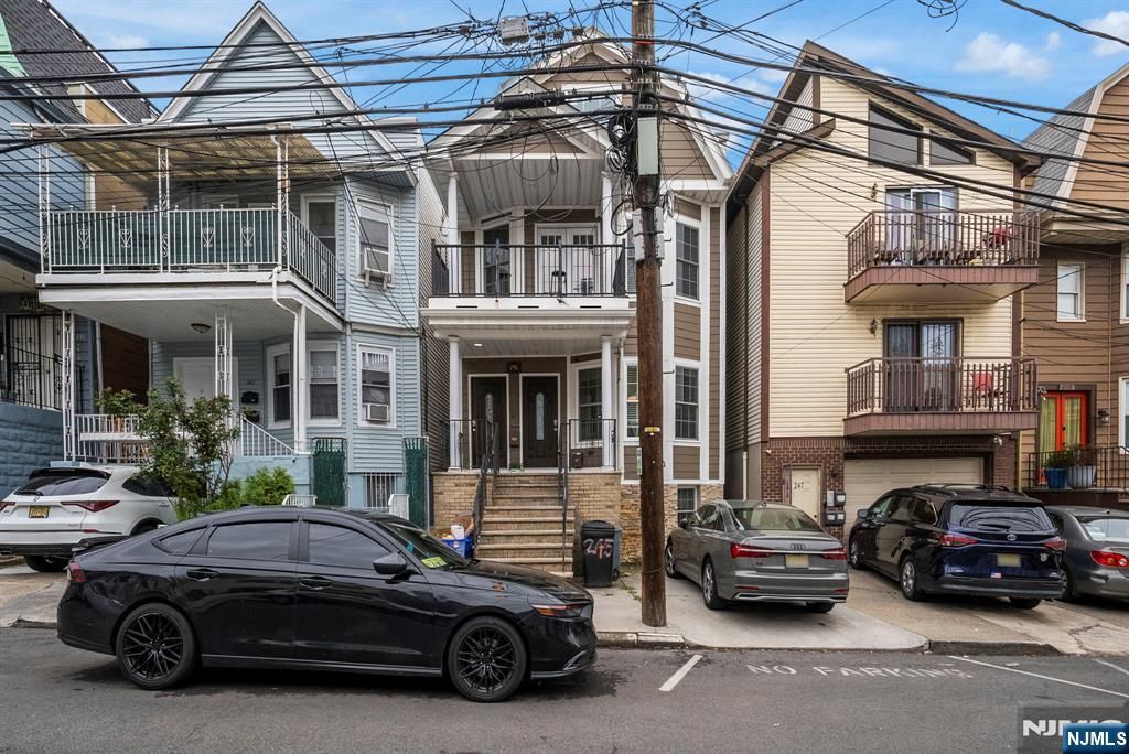 245 Jewett Avenue, Jersey City, NJ 07304