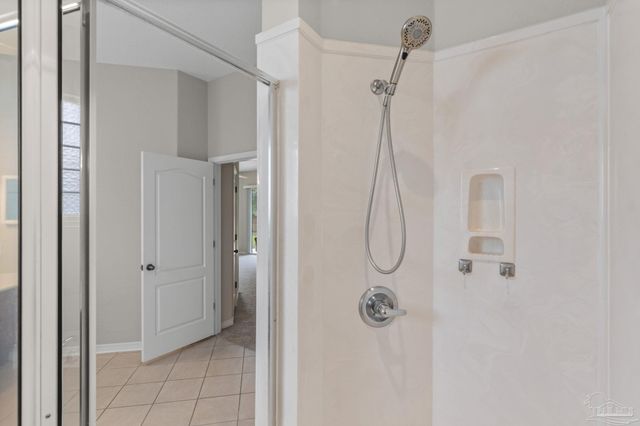 8 Warrior Ct, Pensacola, FL 32507
