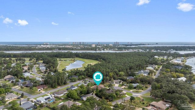 8 Warrior Ct, Pensacola, FL 32507