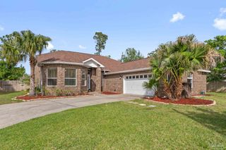 8 Warrior Ct, Pensacola, FL 32507