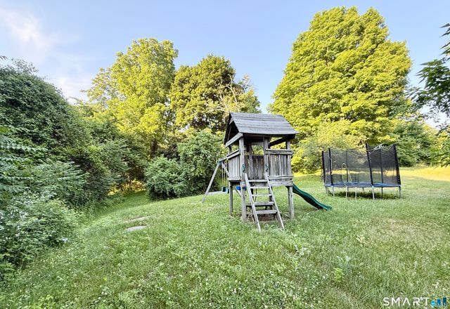 23 Cathryn Street, New Milford, CT 06776