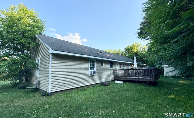 23 Cathryn Street, New Milford, CT 06776