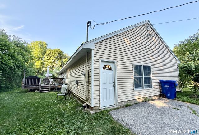 23 Cathryn Street, New Milford, CT 06776