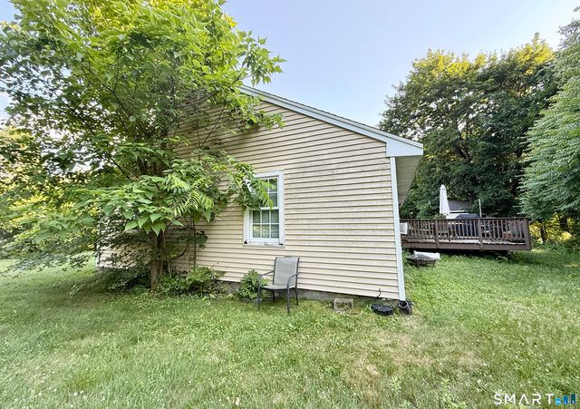 23 Cathryn Street, New Milford, CT 06776