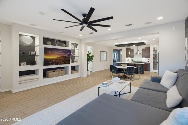3211 E BRYCE Lane, Phoenix, AZ 85050